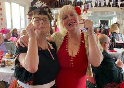 Become a Glamour Club volunteer